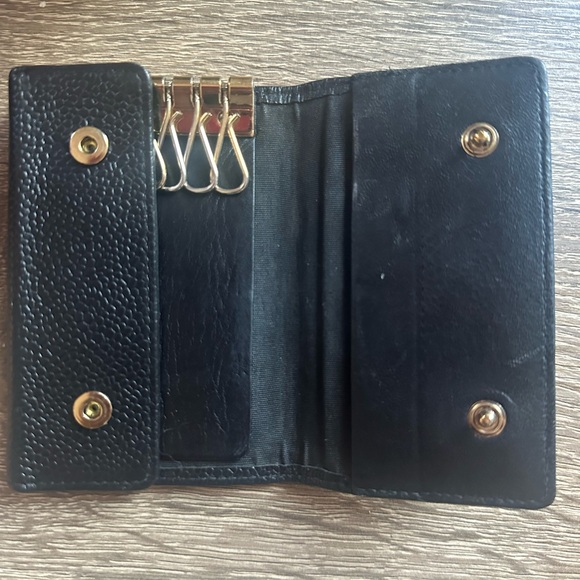 Chanel back caviar leather card and key holder wallet - Picture 7 of 9